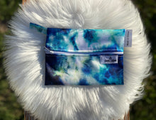Load image into Gallery viewer, Mini Wet Bag &quot;Blue Wash&quot;
